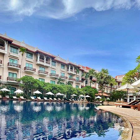 Sokha Angkor Resort Siem Reap Bagian luar foto