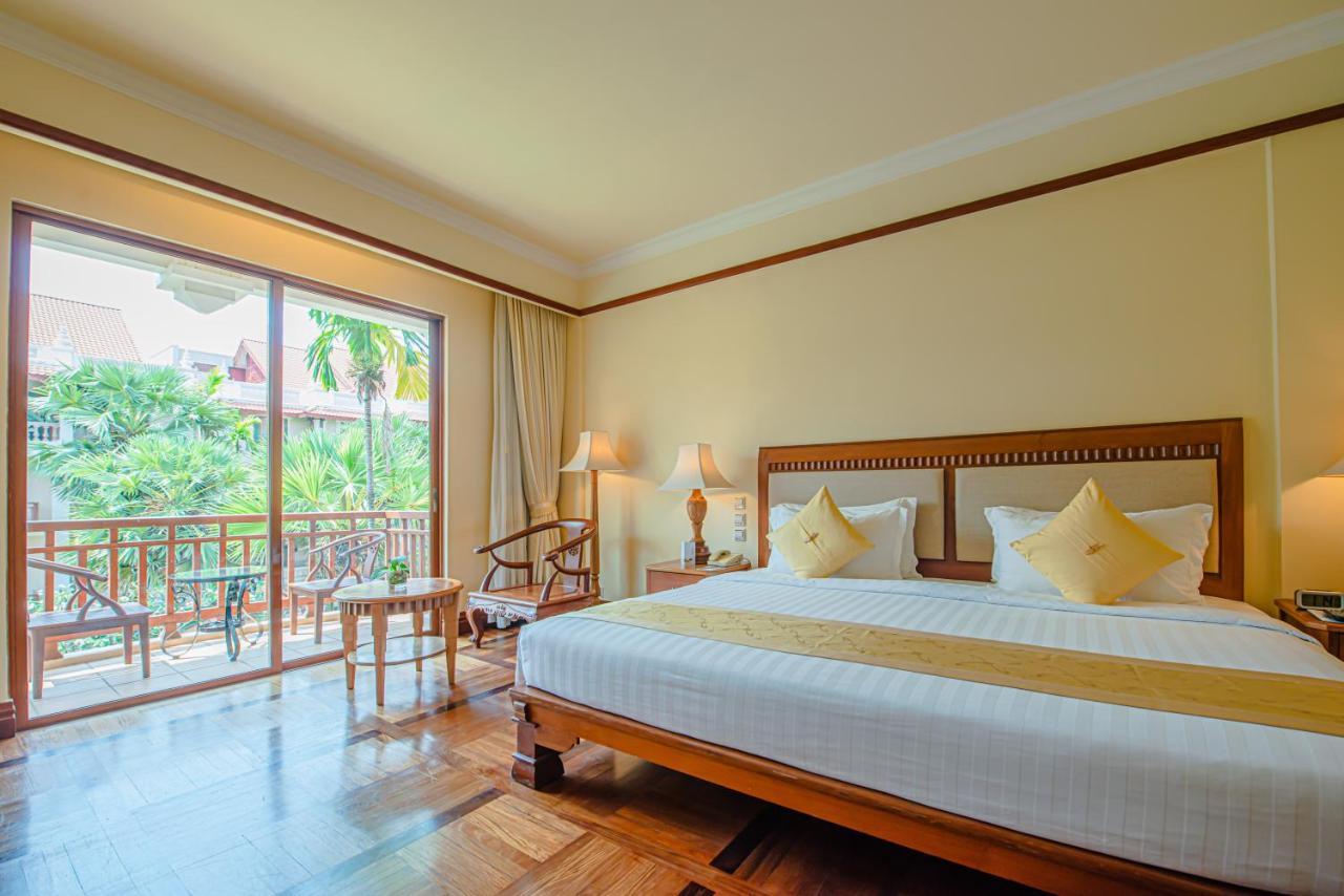Sokha Angkor Resort Siem Reap Bagian luar foto