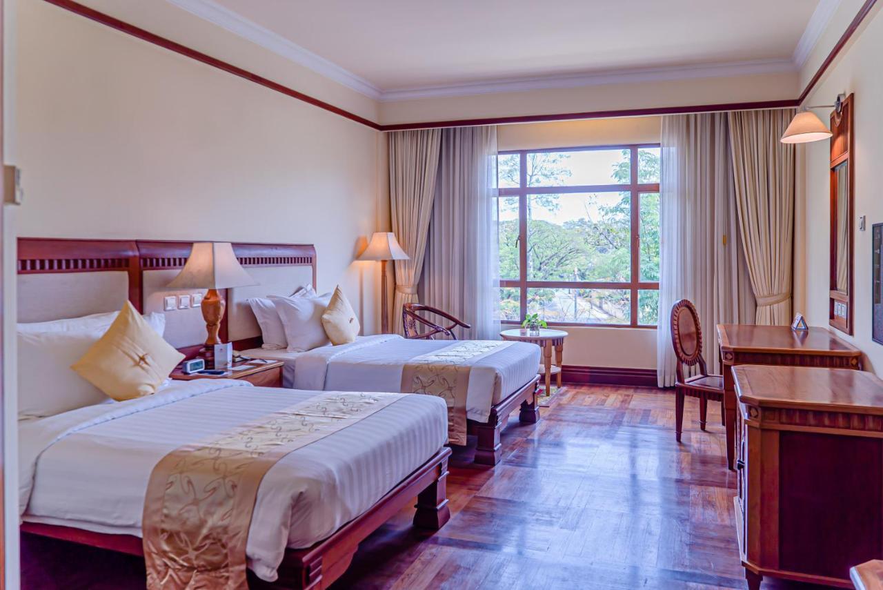 Sokha Angkor Resort Siem Reap Bagian luar foto