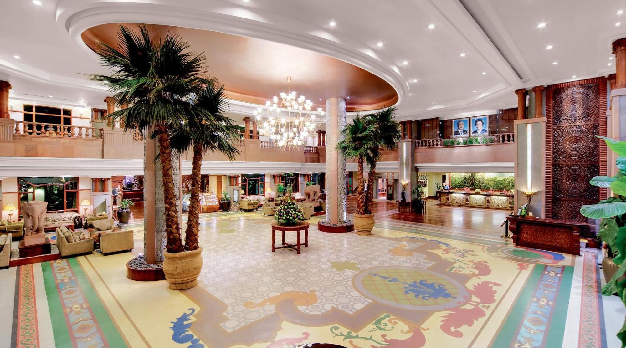 Sokha Angkor Resort Siem Reap Bagian luar foto