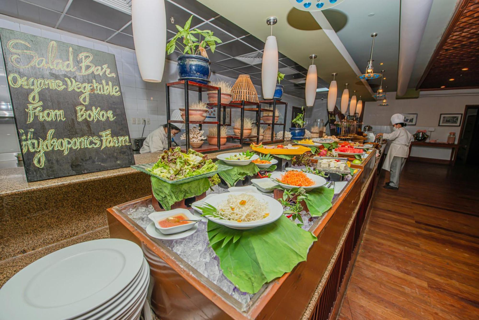 Sokha Angkor Resort Siem Reap Bagian luar foto