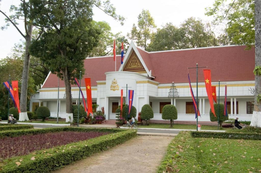 Sokha Angkor Resort Siem Reap Bagian luar foto