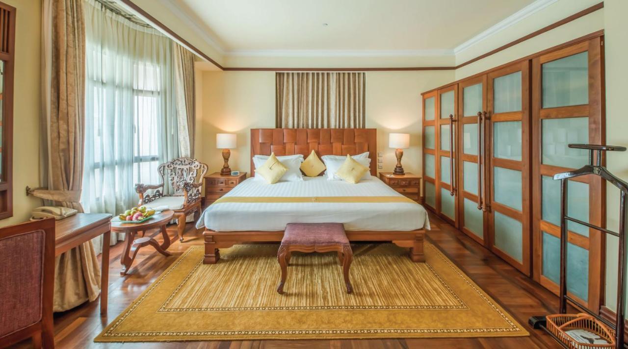 Sokha Angkor Resort Siem Reap Bagian luar foto